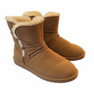 Minnetonka Tan Shearling Winter Boots